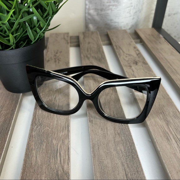 Large Fashion Clear Glasses - Picture 3 of 5